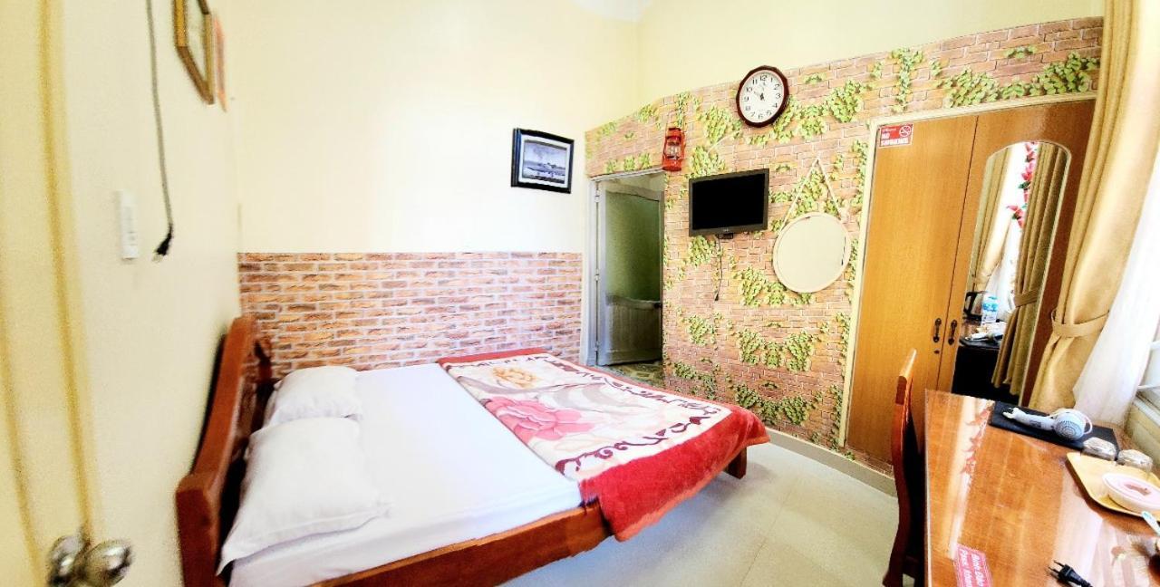 Binh Dao Hotel - Khach San Ngay Trung Tam Gia Re Da Lat Buitenkant foto