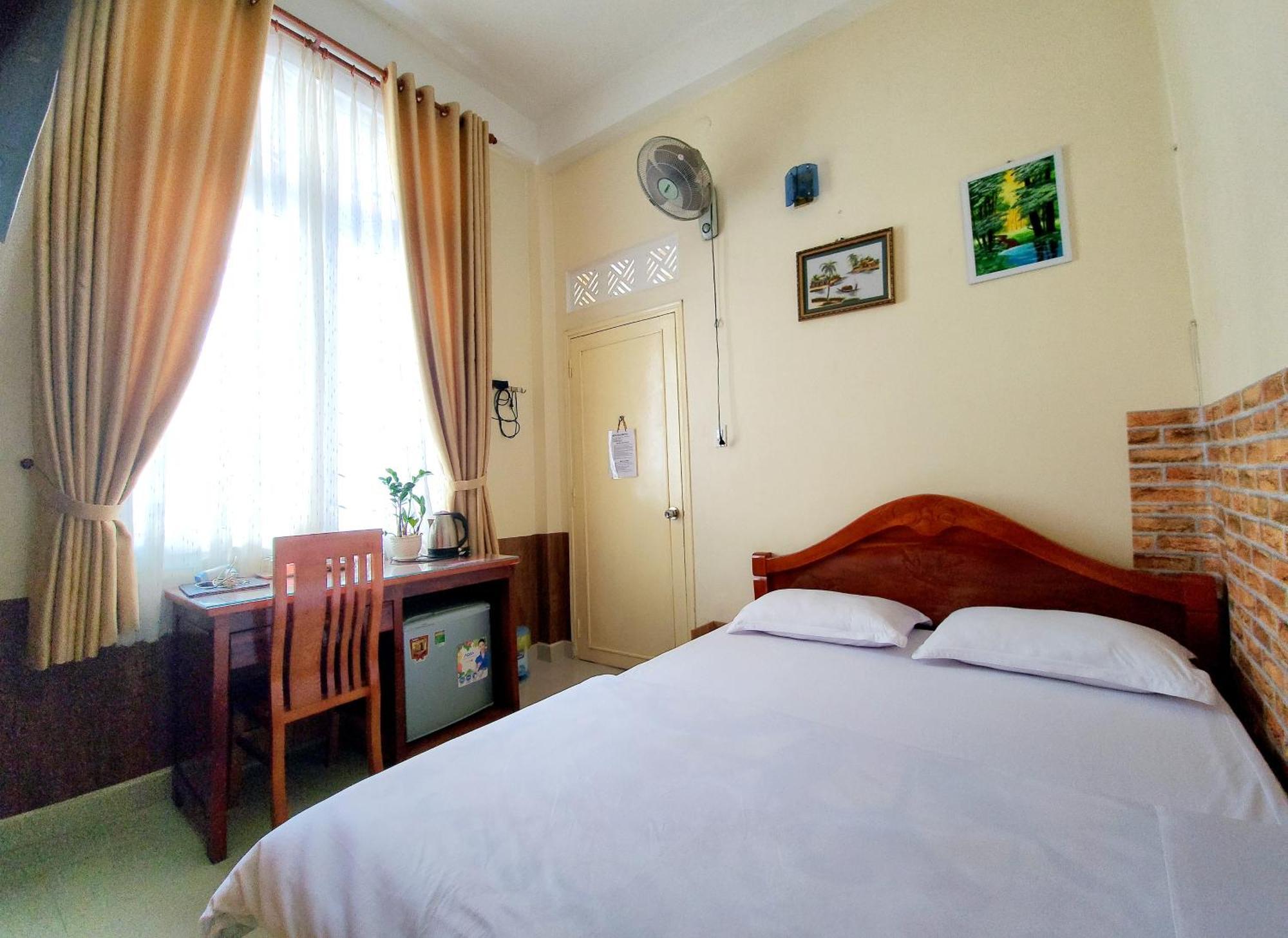 Binh Dao Hotel - Khach San Ngay Trung Tam Gia Re Da Lat Buitenkant foto